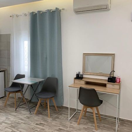 Santorini Studio For 2 Person In Athens Near Sea& Center Appartement Buitenkant foto
