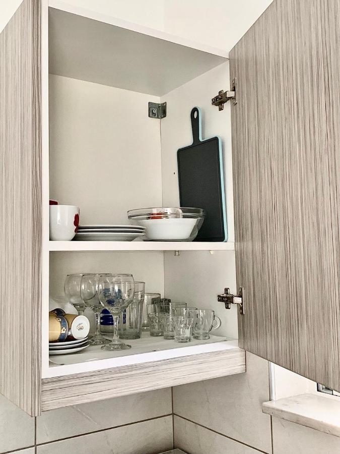 Santorini Studio For 2 Person In Athens Near Sea& Center Appartement Buitenkant foto